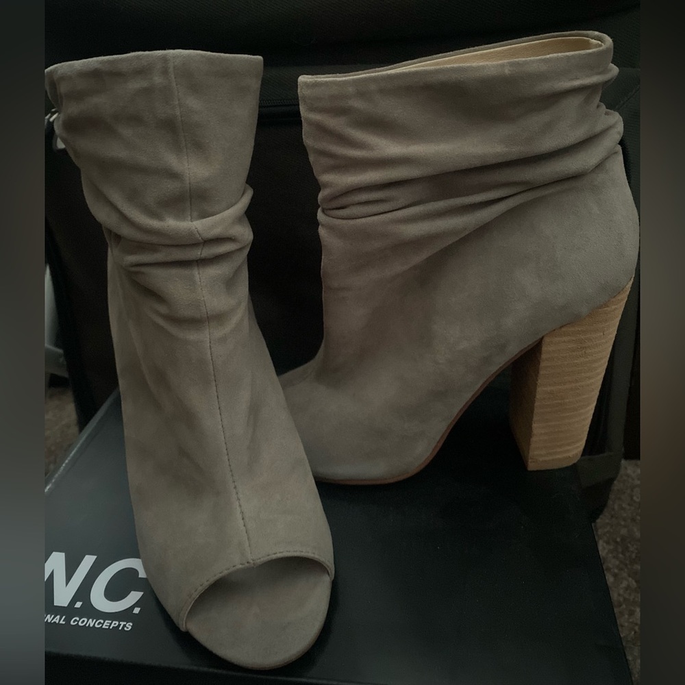 Chinese Laundry open toe heel